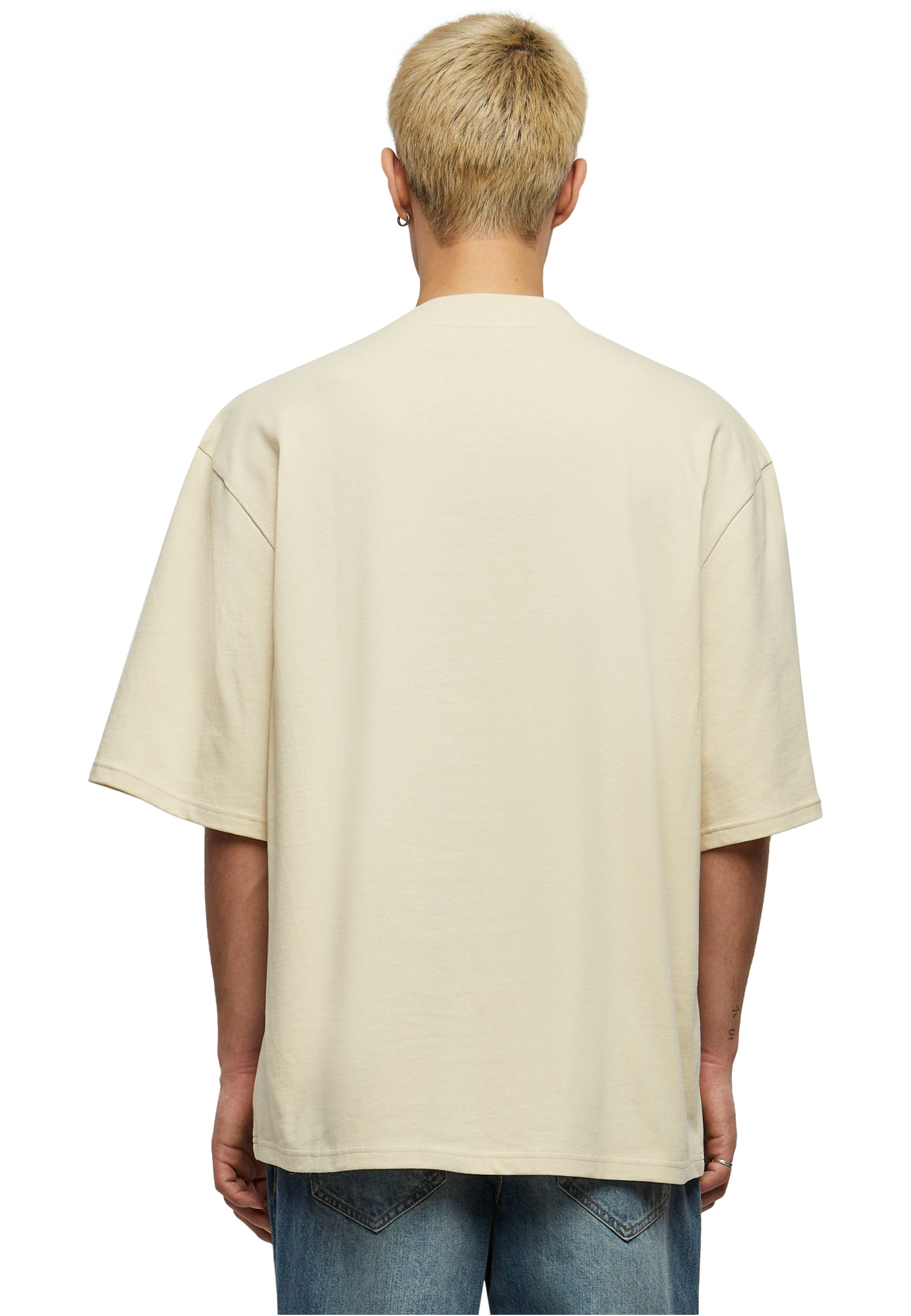 OVERSIZED SLEEVE TEE