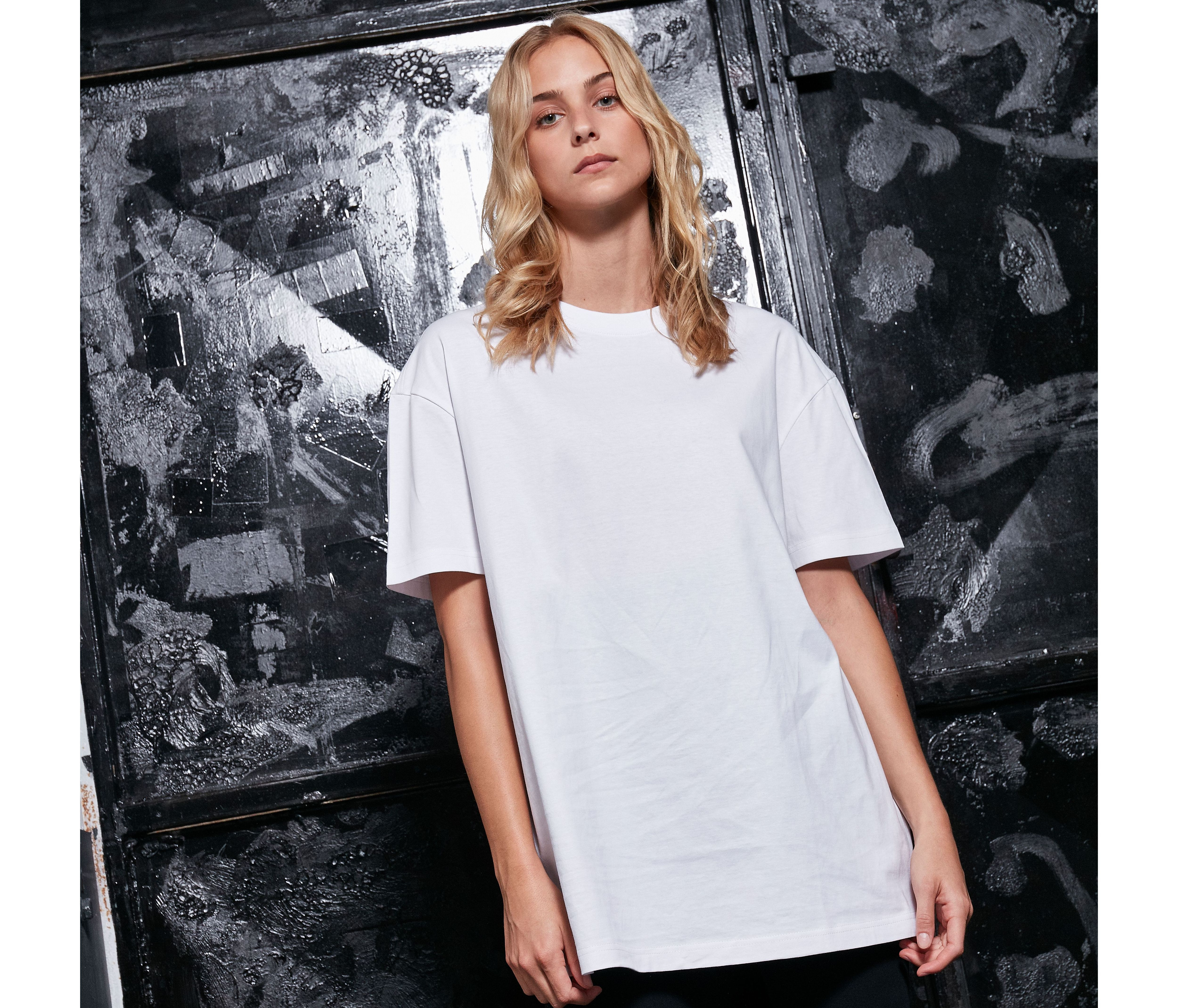 LADIES OVERSIZED BOYFRIEND TEE