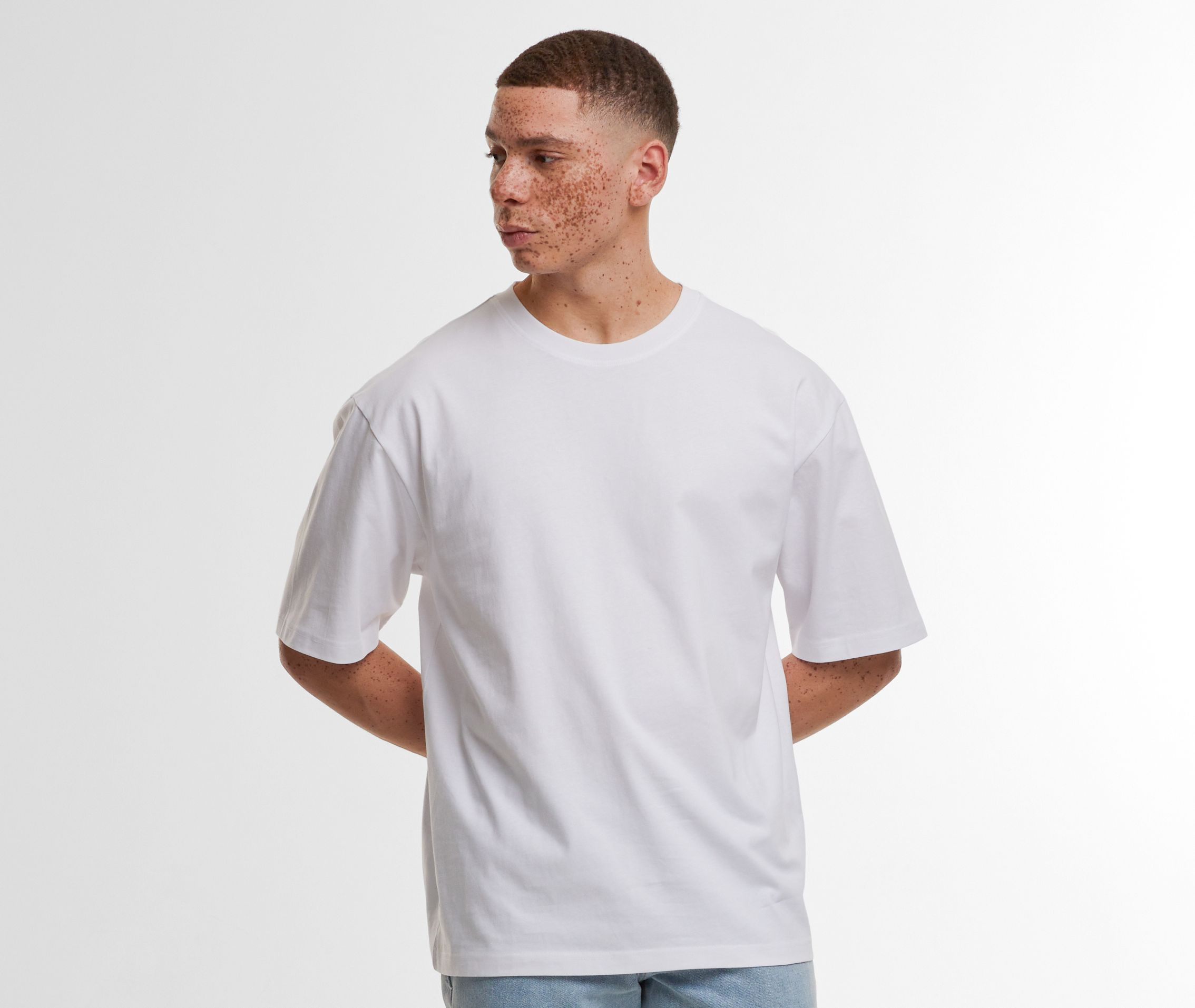 LOOSE FIT TEE