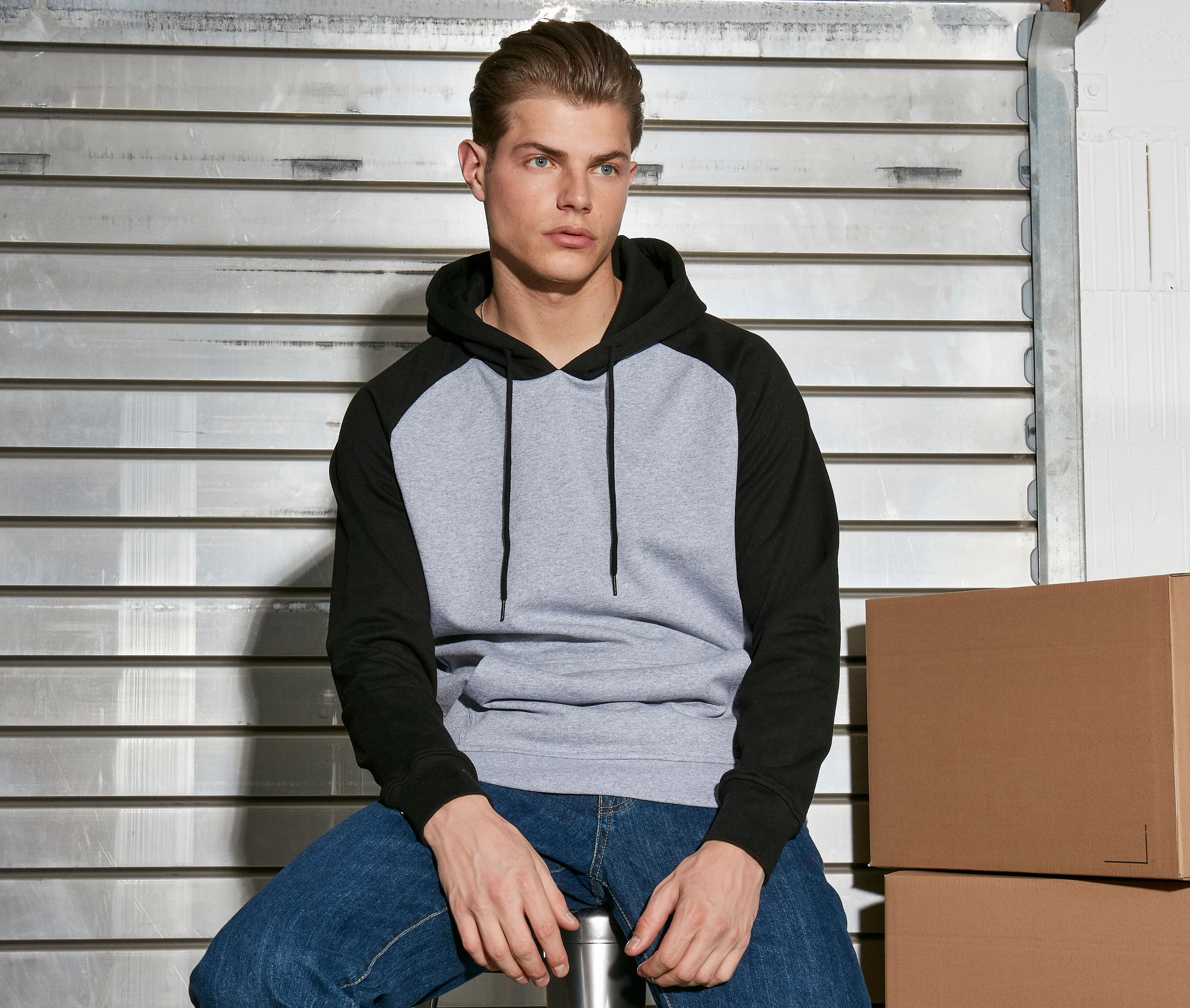BASIC RAGLAN HOODY
